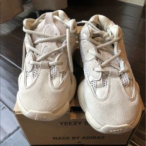 YEEZY DESERT RAT 500 in BLUSH size 6 with box!!!